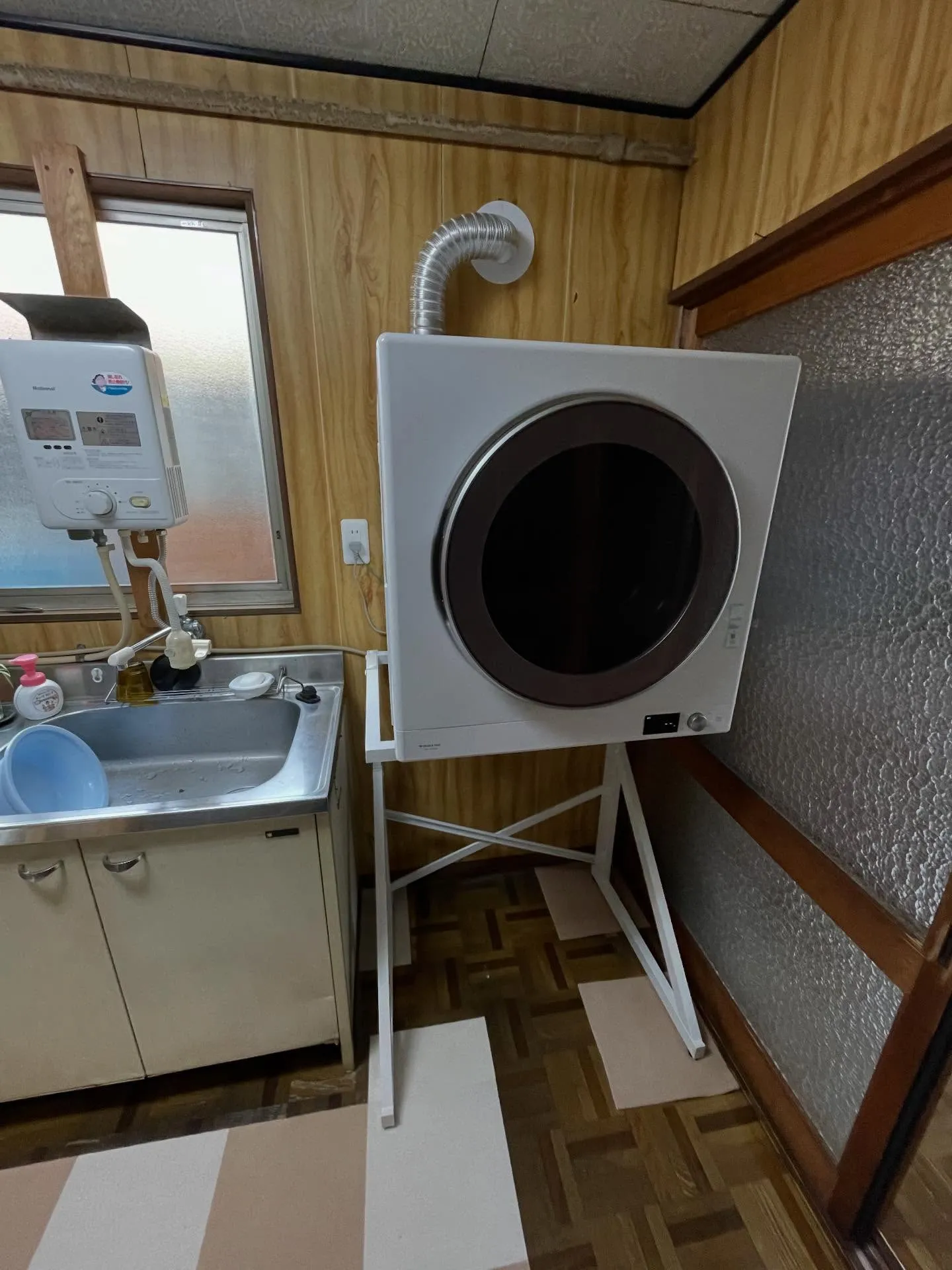 今日は衣類乾燥機の取り付け作業を行ってきました🚚。